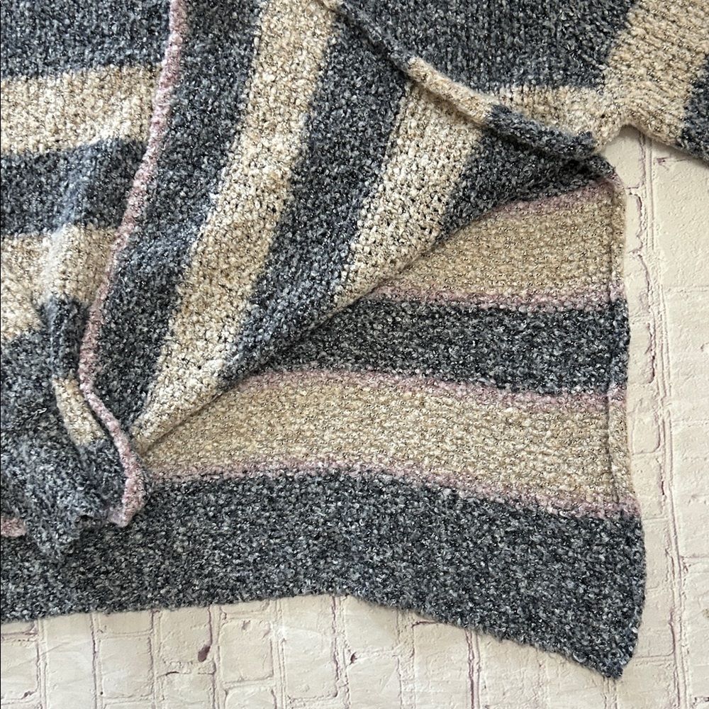Free People BRB Striped Oversized Cozy Knit Tunic Sweater Side Slits Size Medium - Picture 6 of 9